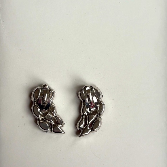 B David Antique Stamped Elegant Red and Silver Rhinestone Clip on Earrings - Picture 3 of 5